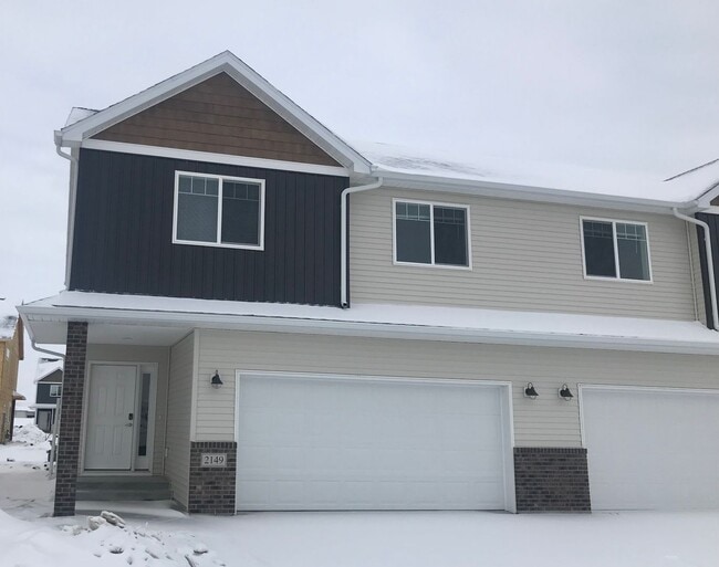 Photo - 3 Bed 3 Bath Twin Home
