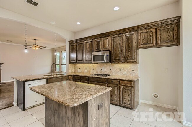 Photo - 396 Florence Dr