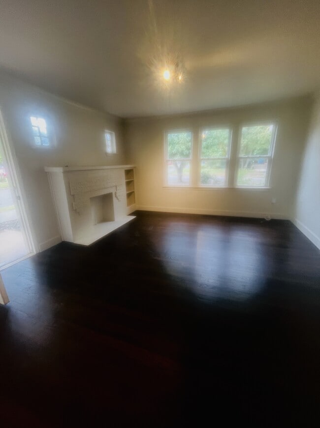 Photo - 1148 N Kentucky Ave