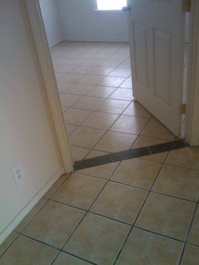 Photo - 7634 Windsor Oaks Unit 7634