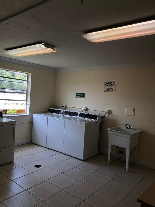 Photo - 17255 SW 95th Ave Unit 153