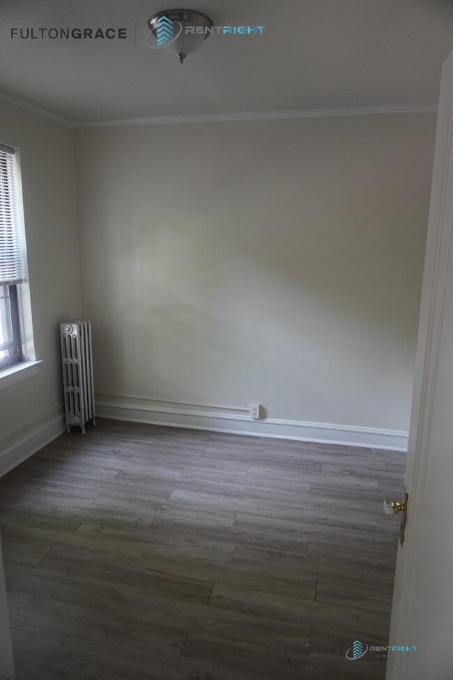 Photo - 5301 N Ashland Ave Unit 105