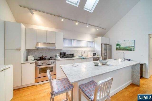 Photo - 1605 Center Ave