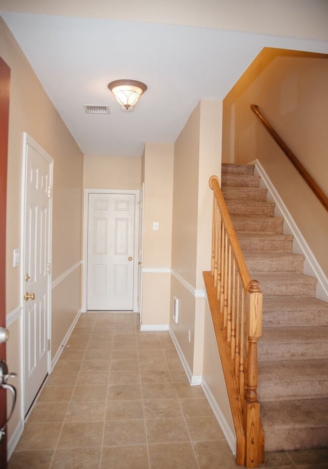 Photo - 465 Sunday Dr