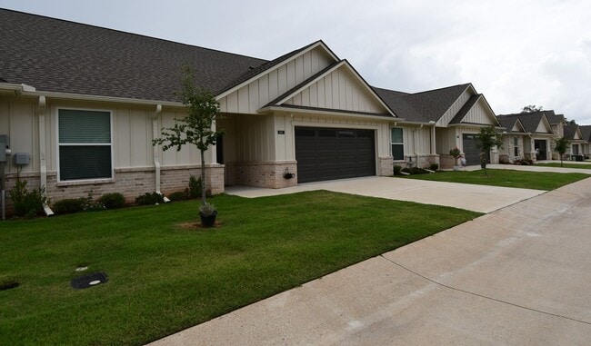 Photo - Hamilton Meadows Gated Community! Lovely, Modern 2 Bedroom, 2 Bath Home w/Garage