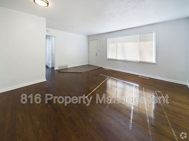 Building Photo - 9106 E 73rd St Rental