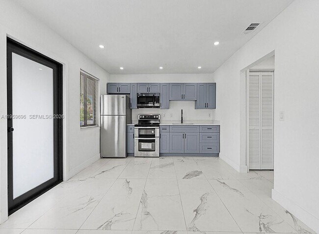 Photo - 921 NW 22nd Ct Unidad 1