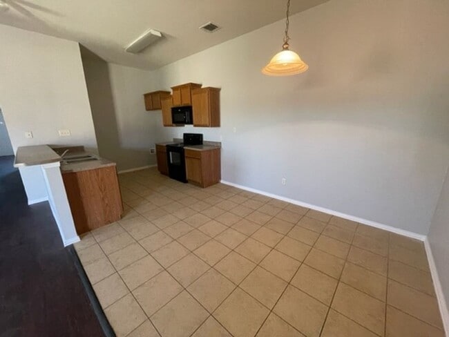 Photo - 1912-2000 Prosperity Trail Unidad 2000 Prosperity Trl