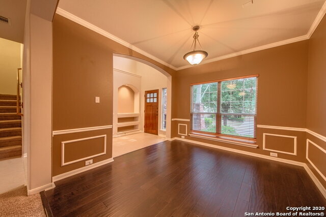 Photo - Situated on a desirable corner cul-de-sac lot!!