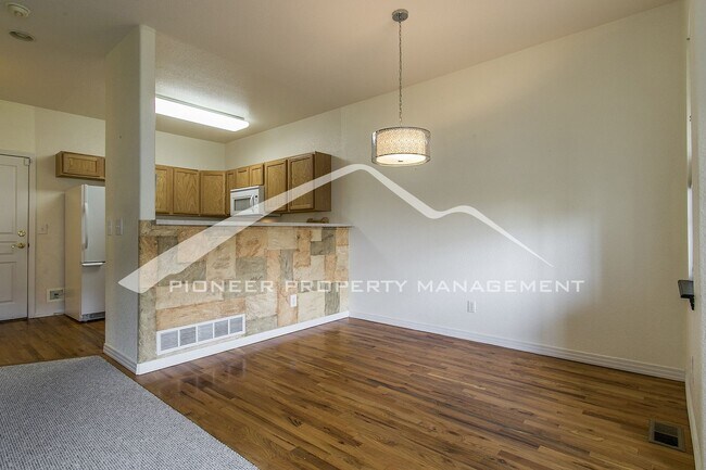 Photo - Amazing Townhouse with 2 Car Garage and Ga...