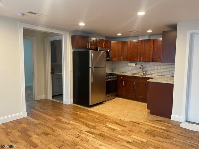 Photo - 271 Main St Apartment
