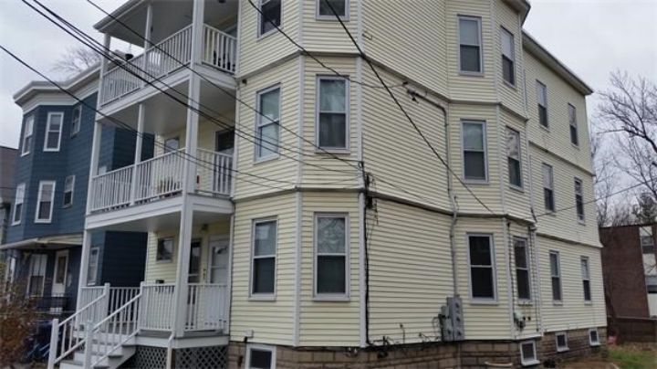 Photo - 35 Waverly St