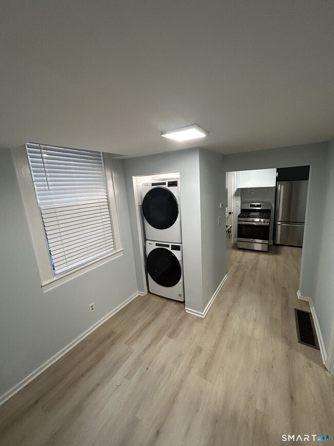Photo - 128 Center St Unit 1/2