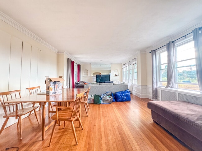 28 Manet Rd