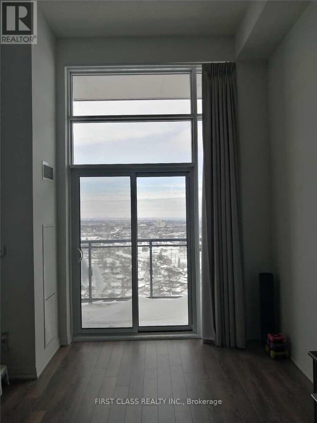 Photo - 30 Meadowglen Pl Unit 2806