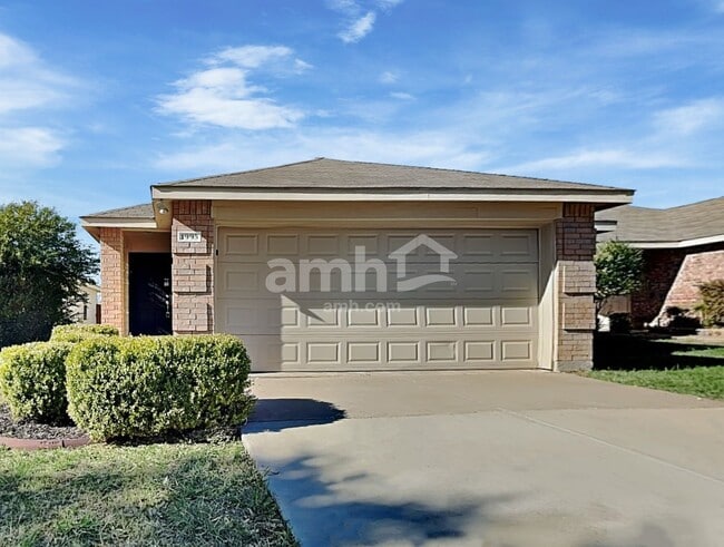 Building Photo - 1995 Kickapoo Trl