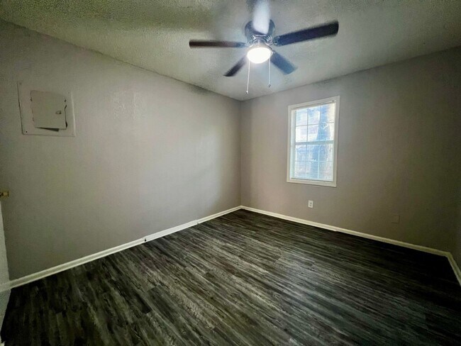 Photo - Charming 2 Bedroom