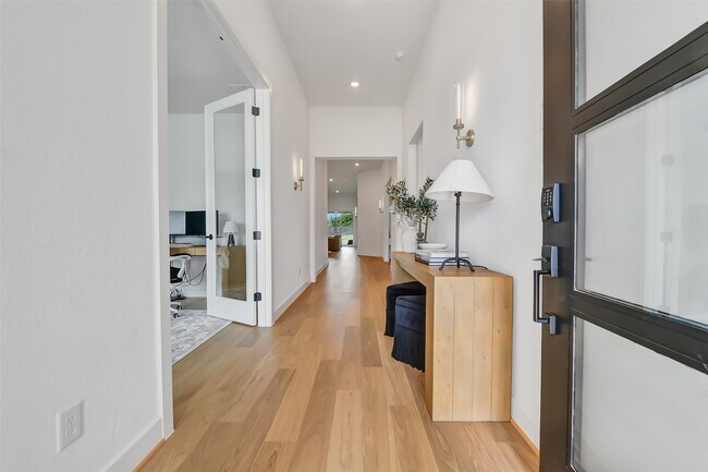 Photo - 1400 River Pt Dr