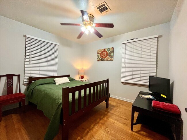 Photo - 3025 Chimira Ln
