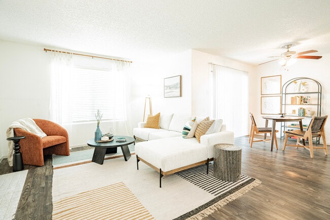 Photo - Riverwalk Apartments