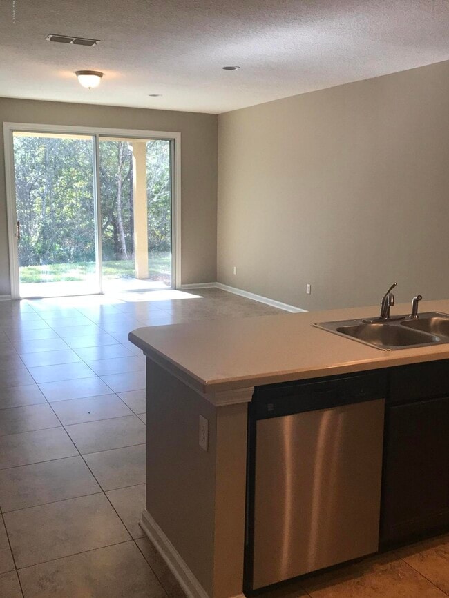 Photo - 3610 Creswick Cir