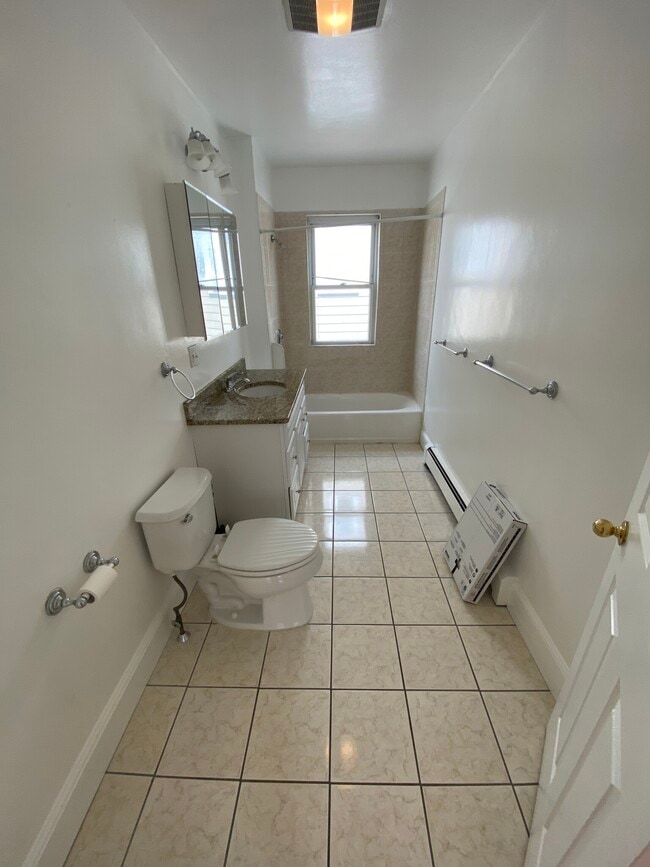 Photo - 106 Glenwood Rd Unit 2