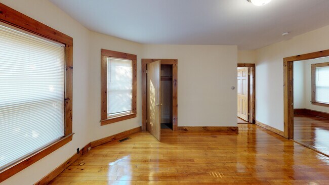 Photo - 250 Forest Ave Unit 1