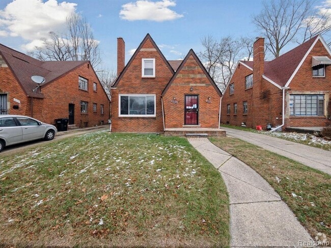 Building Photo - 18072 Hubbell Ave Rental