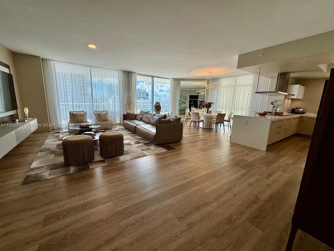 Photo - 17301 Biscayne Blvd Unit 501