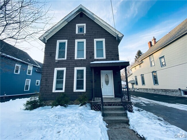 Building Photo - 622 Sherman St Rental