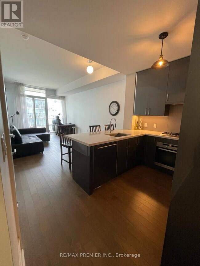 Photo - 29 Queens Quay E Unit 809