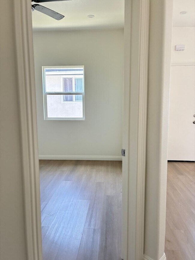 Photo - LA9521 Unidad 9521 1/4