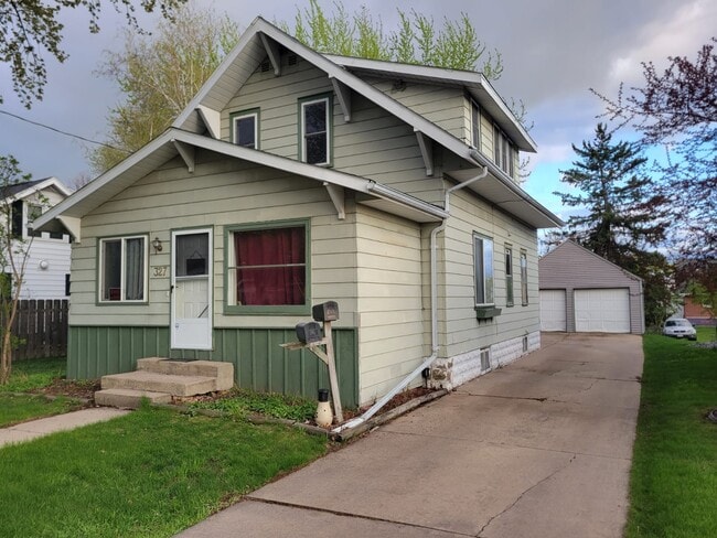 Photo - 327 E Lincoln Ave