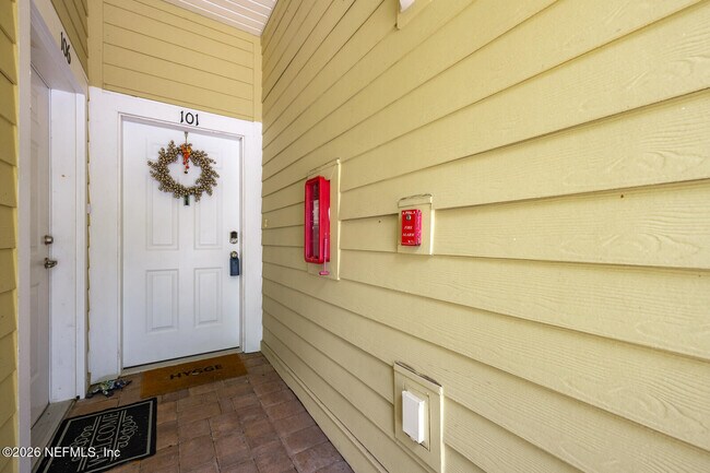 Photo - 131 Burnett Ct Unit 101