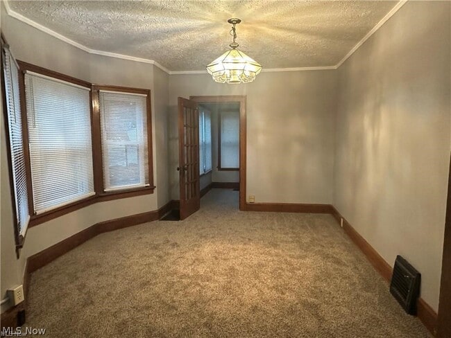 Photo - 1101 Estelle Ct SE