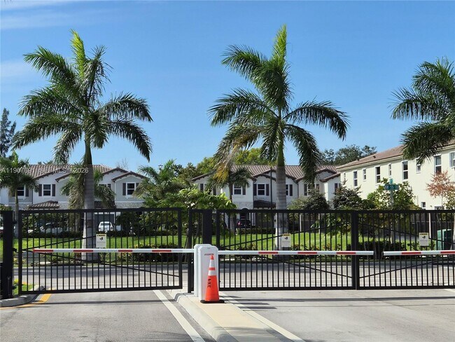 Photo - 2741 NW 55th Way