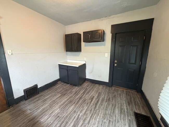 Photo - 1132 Gilbert-