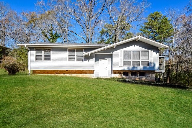 Building Photo - 1040 Rose Hill Cir Rental