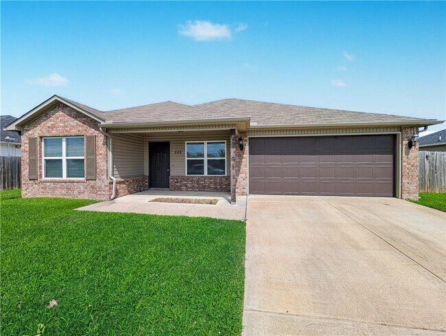 Photo - 848 NW Evans Cir