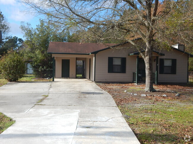 Building Photo - Brooks County Rental