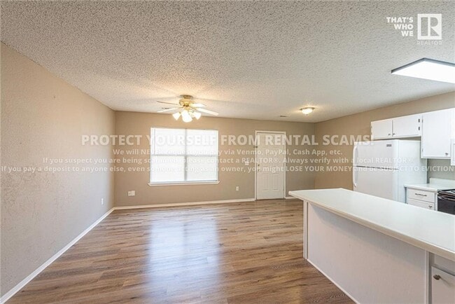 Photo - 688 W Martha Dr