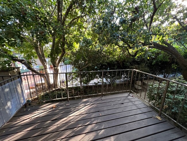 Photo - 7439 Woodman Ave Unit Valwood 52