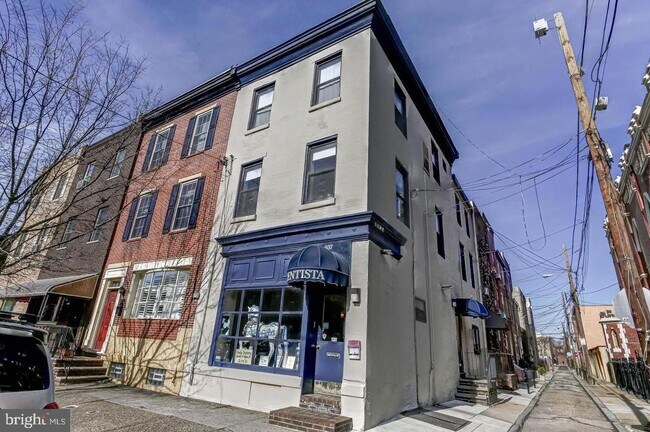 Photo - 937 Christian St Unit 2R