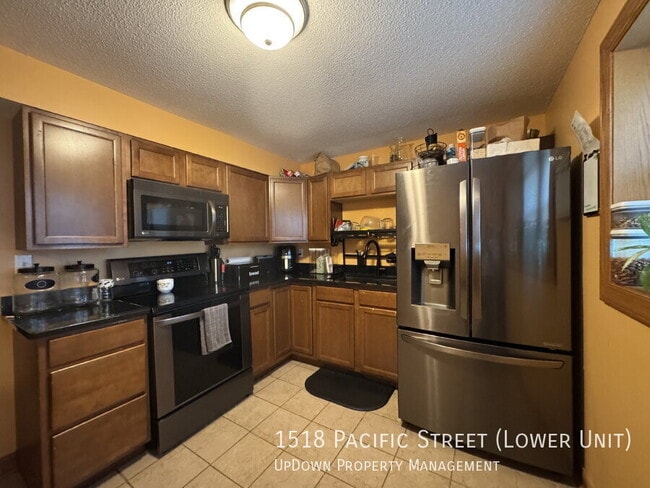 Photo - 1518 Pacific St