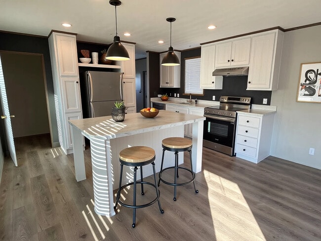 Photo - 133 Ponderosa Way