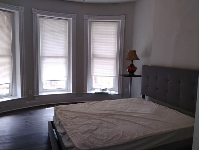 Photo - 3917 Park Heights Ave