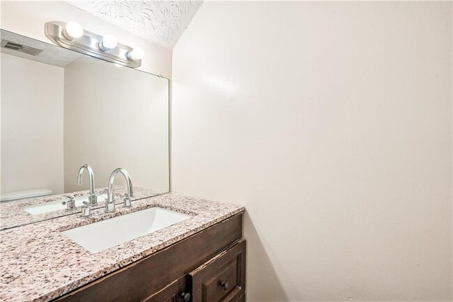 Photo - 6593 Sleepy Hollow Ln