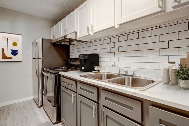 Photo - Featherstone Apartments