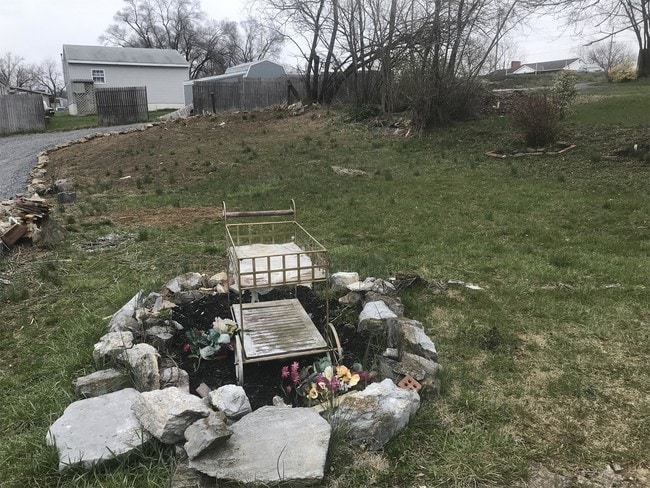 Photo - 203 E Moler Ave