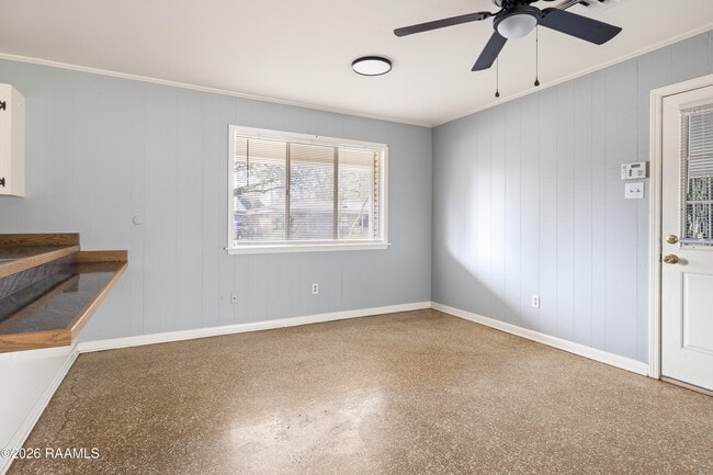 Photo - 207 Ashwood Dr